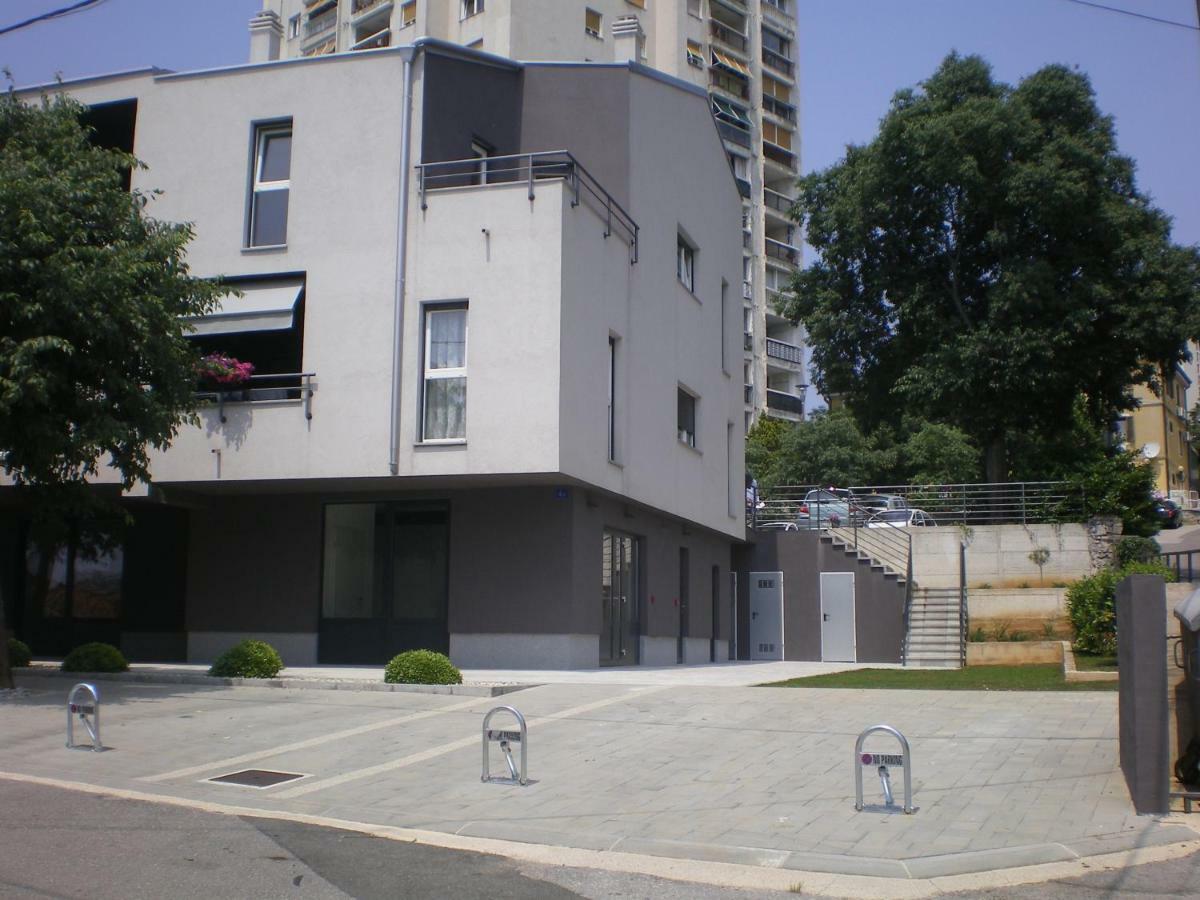 Apartment Jasmina Риека Экстерьер фото